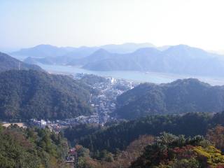 RwW]䂩̌iF